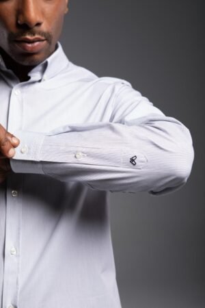 Chemise casual blanche (col boutonné)